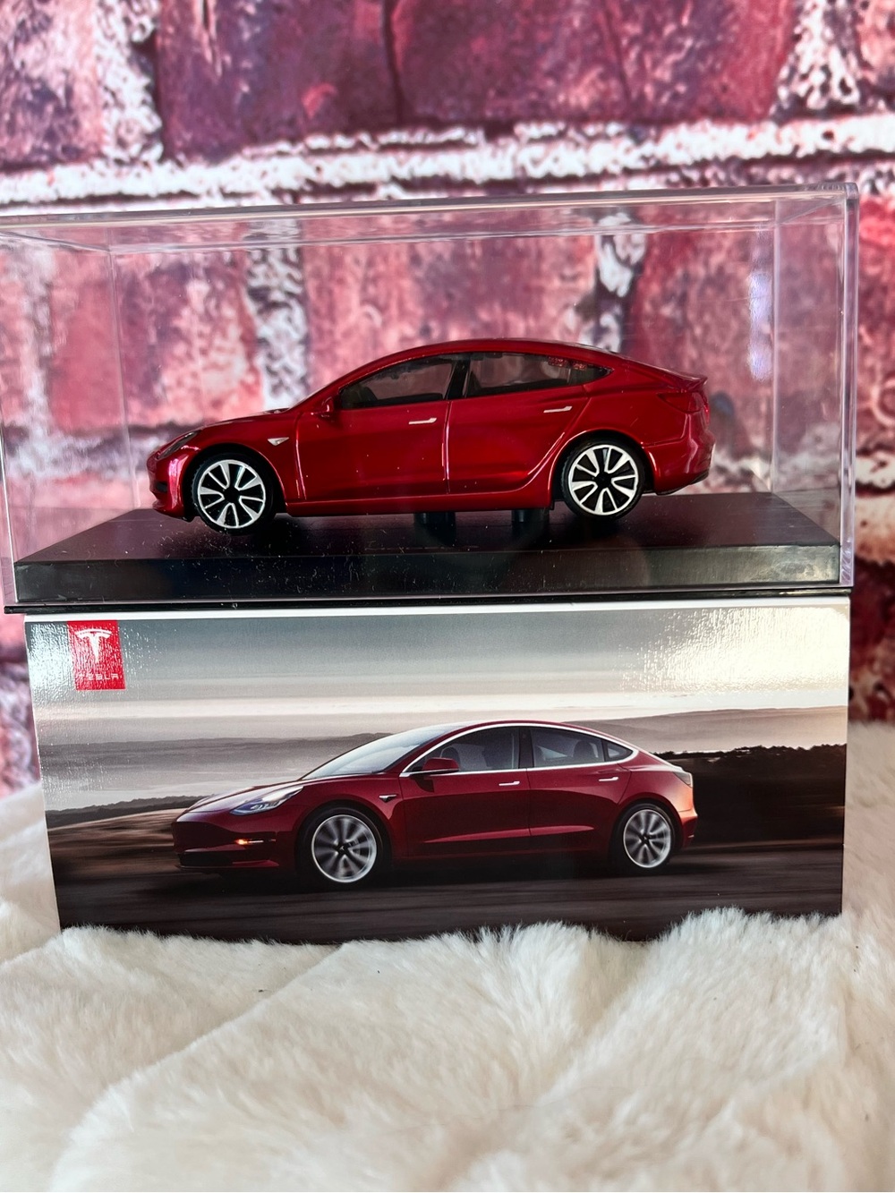 Tesla Model 3 Promotional 1:43 Scale Diecast Replica Car - Red (NIB)